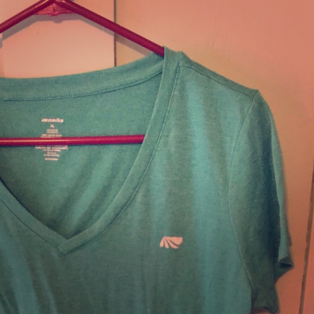 Marika V-neck Tee